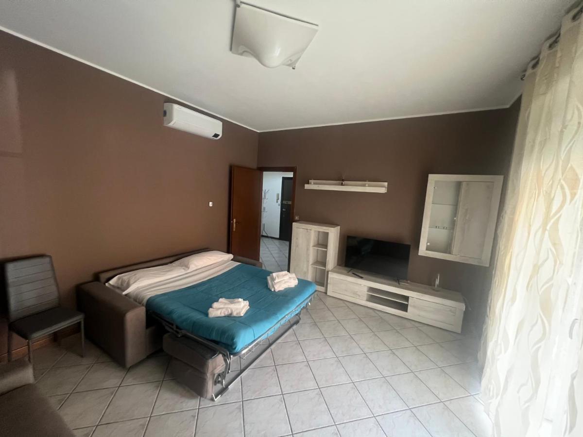 Orio Relax 24H Airport 1 - 3 Minute From Arrival By Bus Apartment Bergamo Exterior photo
